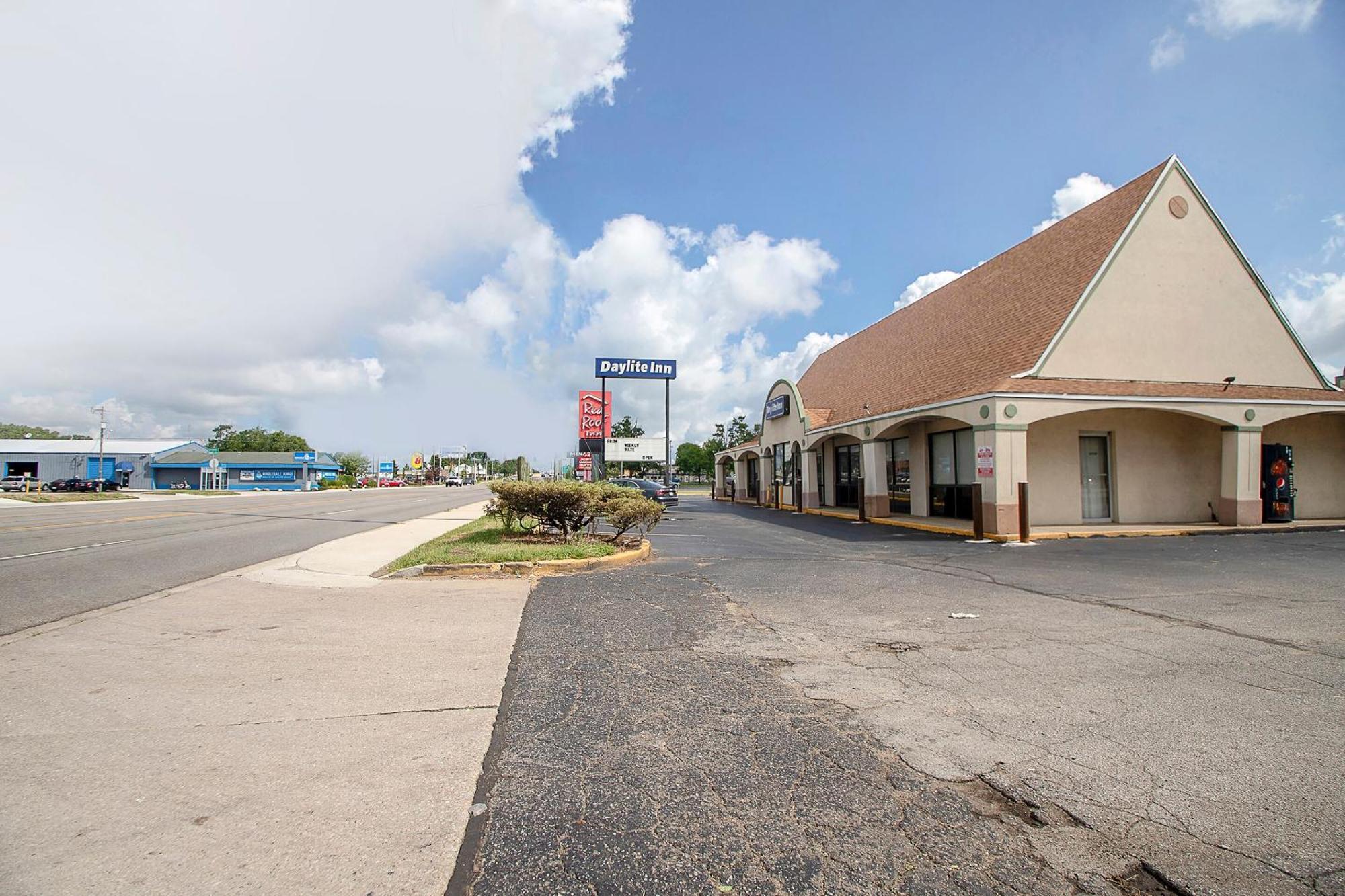 Hotel O Daylight Inn Elkhart I-90, In エクステリア 写真