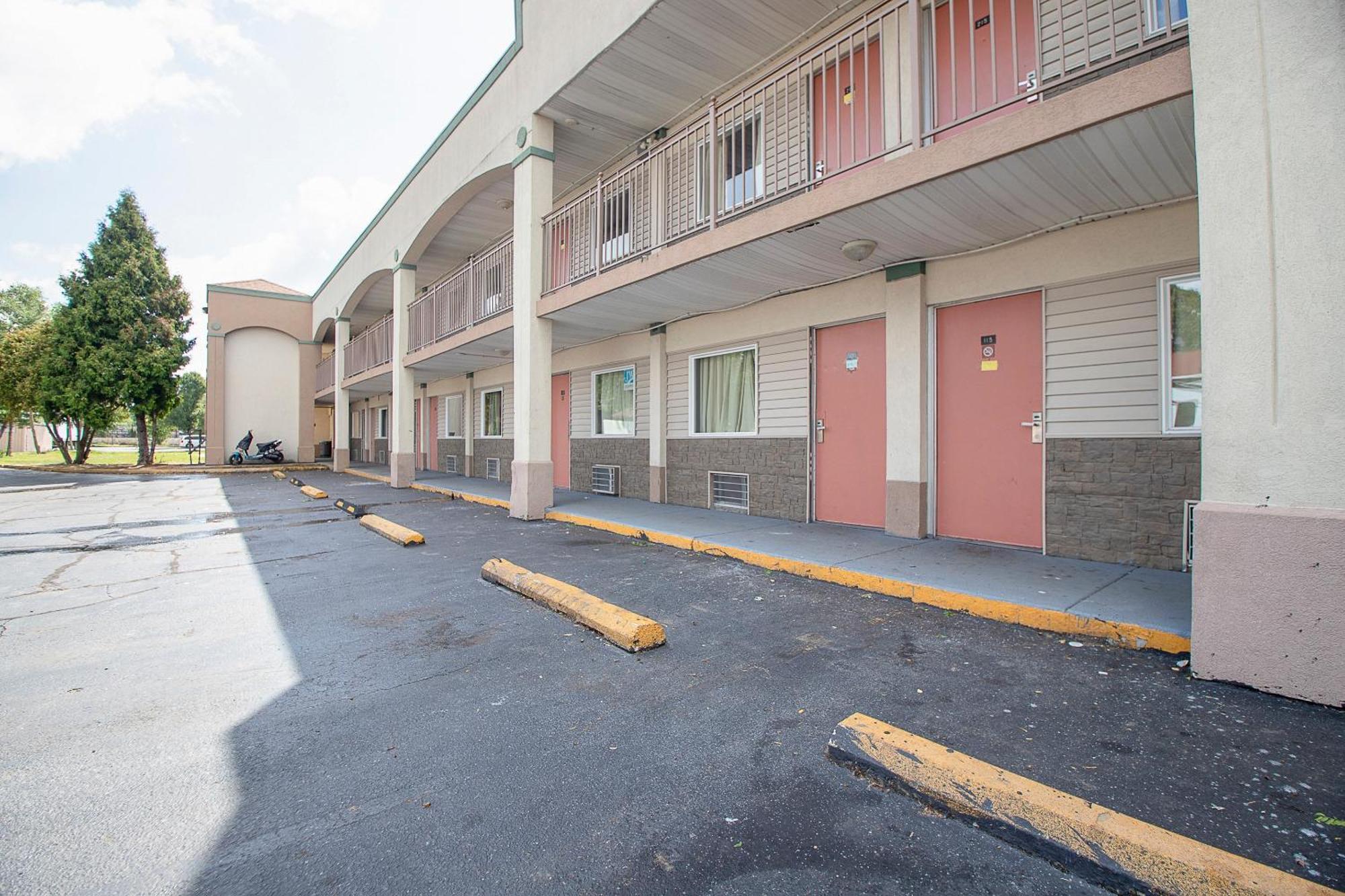 Hotel O Daylight Inn Elkhart I-90, In エクステリア 写真