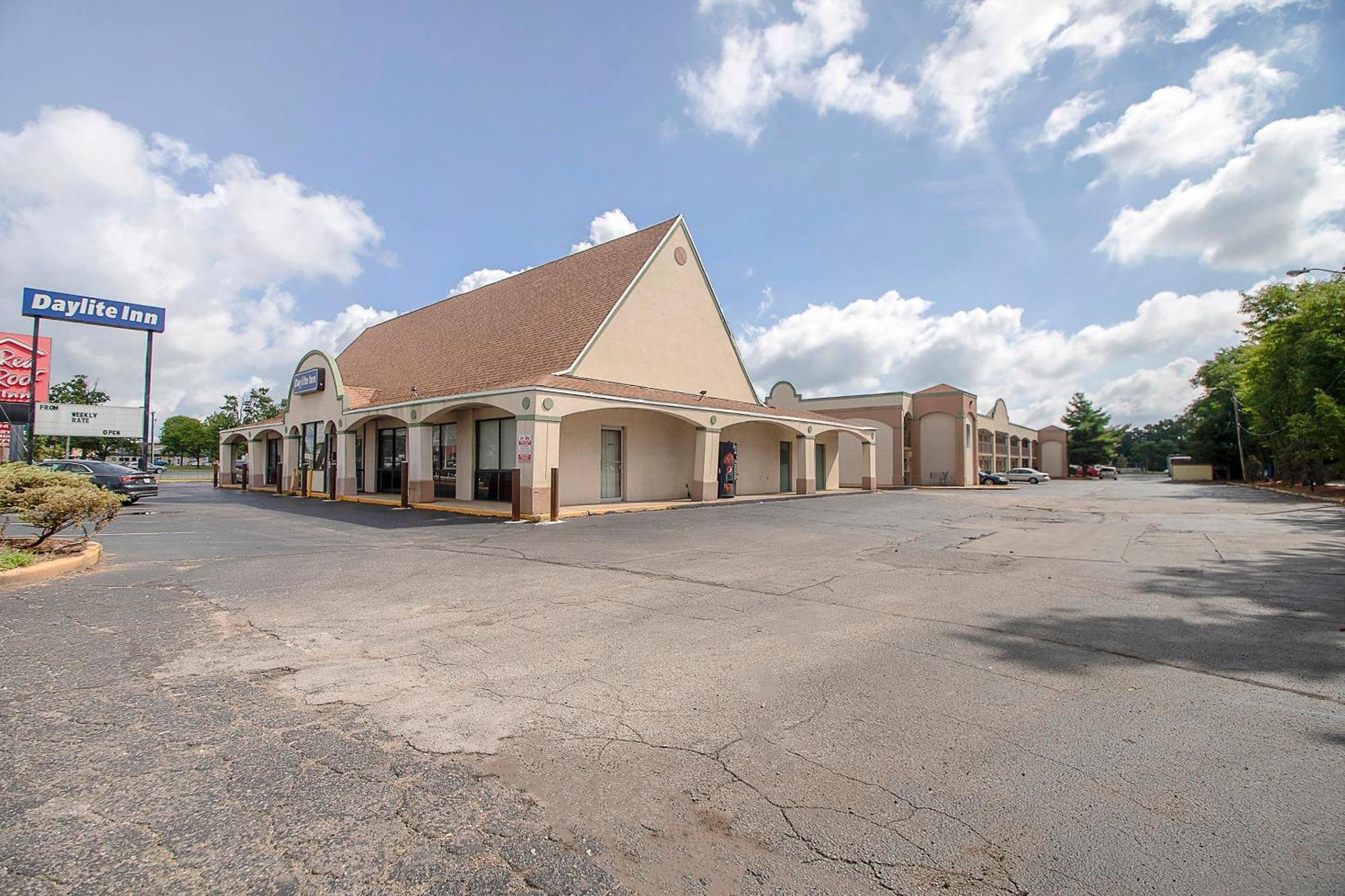 Hotel O Daylight Inn Elkhart I-90, In エクステリア 写真