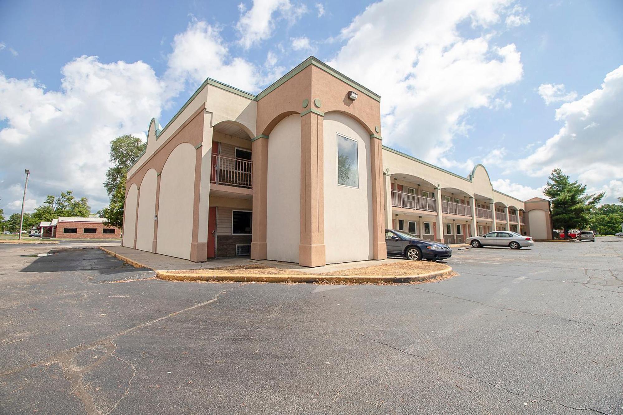 Hotel O Daylight Inn Elkhart I-90, In エクステリア 写真